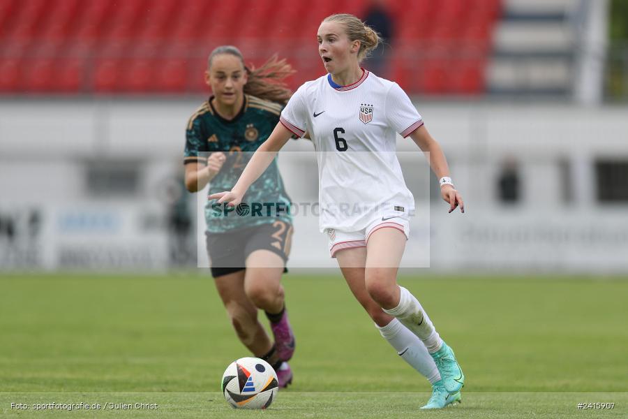 sport, action, Womens U16, USA, Stadion am Schönbusch, Länderspiel, Juniorinnen, GER, Fussball, Deutschland, DFB, Aschaffenburg, 11.06.2024 - Bild-ID: 2415907