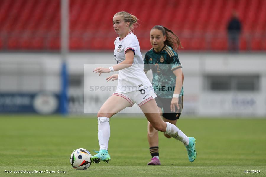sport, action, Womens U16, USA, Stadion am Schönbusch, Länderspiel, Juniorinnen, GER, Fussball, Deutschland, DFB, Aschaffenburg, 11.06.2024 - Bild-ID: 2415909