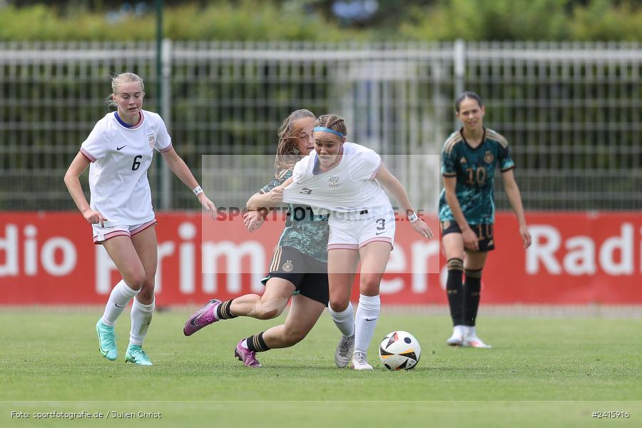 sport, action, Womens U16, USA, Stadion am Schönbusch, Länderspiel, Juniorinnen, GER, Fussball, Deutschland, DFB, Aschaffenburg, 11.06.2024 - Bild-ID: 2415916