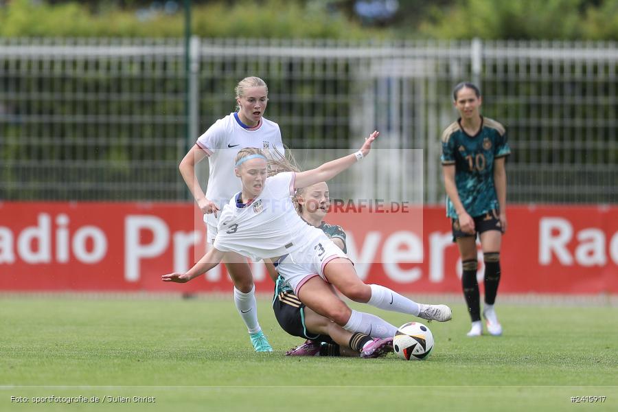 sport, action, Womens U16, USA, Stadion am Schönbusch, Länderspiel, Juniorinnen, GER, Fussball, Deutschland, DFB, Aschaffenburg, 11.06.2024 - Bild-ID: 2415917