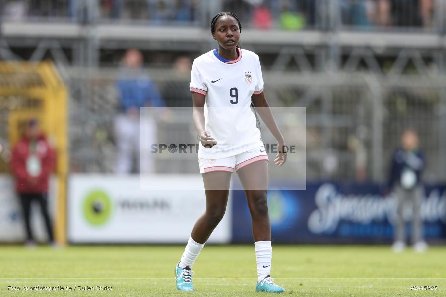 sport, action, Womens U16, USA, Stadion am Schönbusch, Länderspiel, Juniorinnen, GER, Fussball, Deutschland, DFB, Aschaffenburg, 11.06.2024 - Bild-ID: 2415925