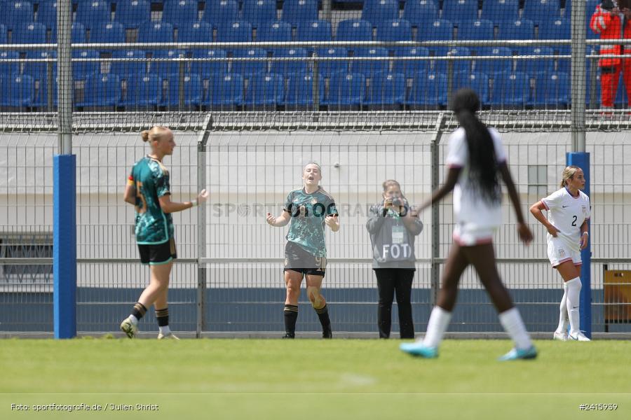 sport, action, Womens U16, USA, Stadion am Schönbusch, Länderspiel, Juniorinnen, GER, Fussball, Deutschland, DFB, Aschaffenburg, 11.06.2024 - Bild-ID: 2415939