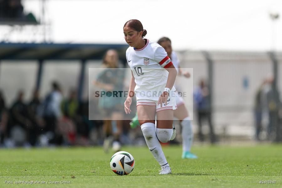 sport, action, Womens U16, USA, Stadion am Schönbusch, Länderspiel, Juniorinnen, GER, Fussball, Deutschland, DFB, Aschaffenburg, 11.06.2024 - Bild-ID: 2415947