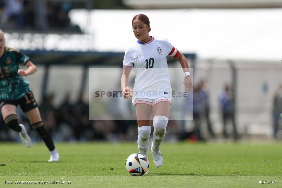 sport, action, Womens U16, USA, Stadion am Schönbusch, Länderspiel, Juniorinnen, GER, Fussball, Deutschland, DFB, Aschaffenburg, 11.06.2024 - Bild-ID: 2415949 sport, action, Womens U16, USA, Stadion am Schönbusch, Länderspiel, Juniorinnen, GER, Fussball, Deutschland, DFB, Aschaffenburg, 11.06.2024 - Bild-ID: 2415949