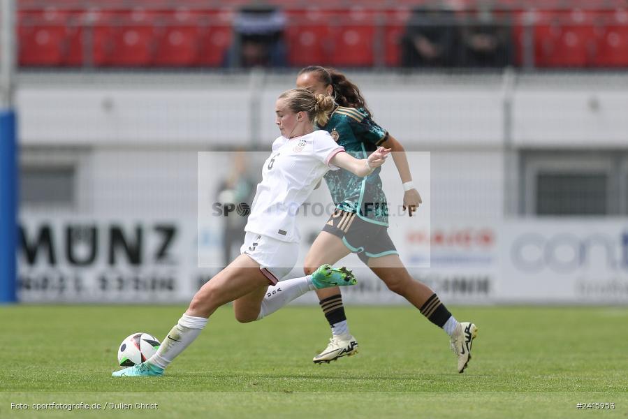 sport, action, Womens U16, USA, Stadion am Schönbusch, Länderspiel, Juniorinnen, GER, Fussball, Deutschland, DFB, Aschaffenburg, 11.06.2024 - Bild-ID: 2415953 sport, action, Womens U16, USA, Stadion am Schönbusch, Länderspiel, Juniorinnen, GER, Fussball, Deutschland, DFB, Aschaffenburg, 11.06.2024 - Bild-ID: 2415953