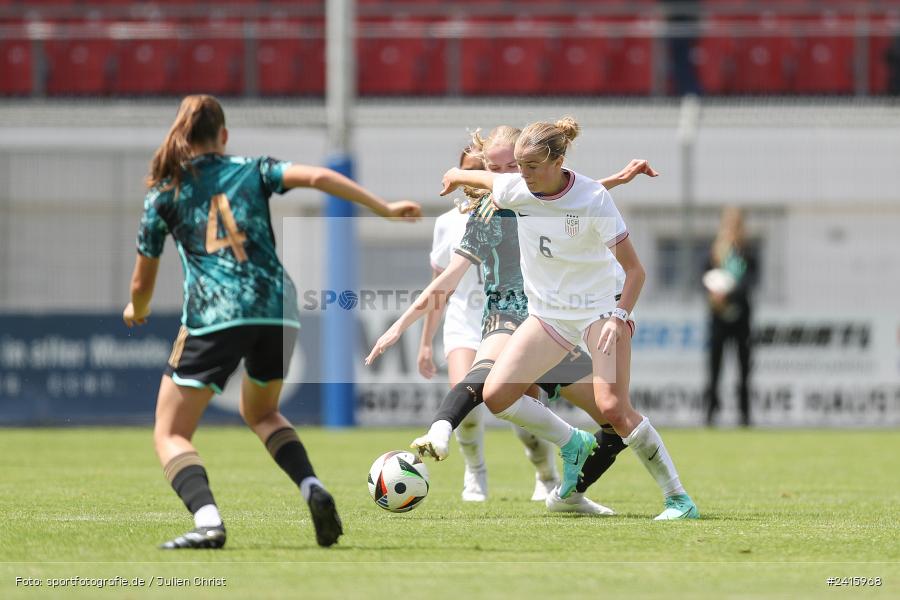 sport, action, Womens U16, USA, Stadion am Schönbusch, Länderspiel, Juniorinnen, GER, Fussball, Deutschland, DFB, Aschaffenburg, 11.06.2024 - Bild-ID: 2415968 sport, action, Womens U16, USA, Stadion am Schönbusch, Länderspiel, Juniorinnen, GER, Fussball, Deutschland, DFB, Aschaffenburg, 11.06.2024 - Bild-ID: 2415968
