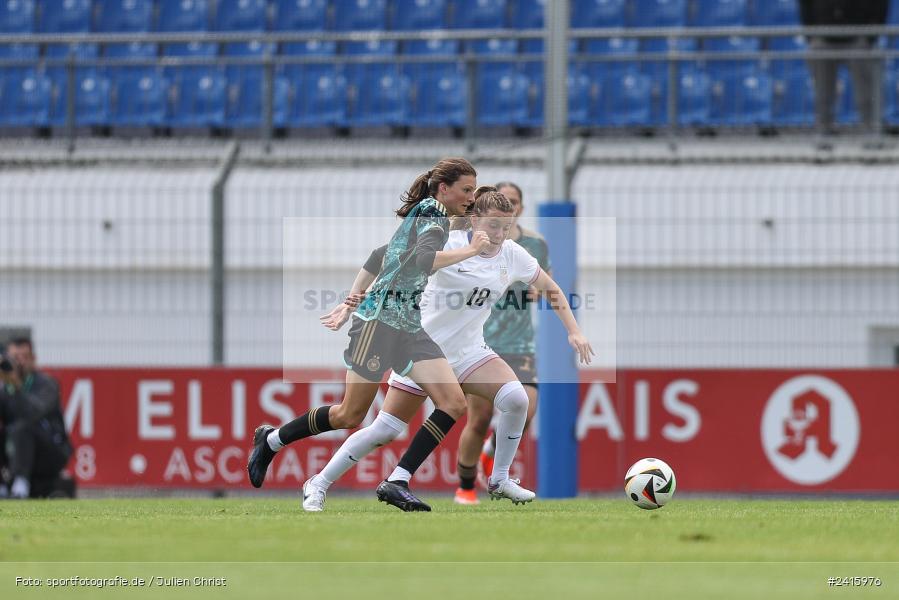 sport, action, Womens U16, USA, Stadion am Schönbusch, Länderspiel, Juniorinnen, GER, Fussball, Deutschland, DFB, Aschaffenburg, 11.06.2024 - Bild-ID: 2415976 sport, action, Womens U16, USA, Stadion am Schönbusch, Länderspiel, Juniorinnen, GER, Fussball, Deutschland, DFB, Aschaffenburg, 11.06.2024 - Bild-ID: 2415976