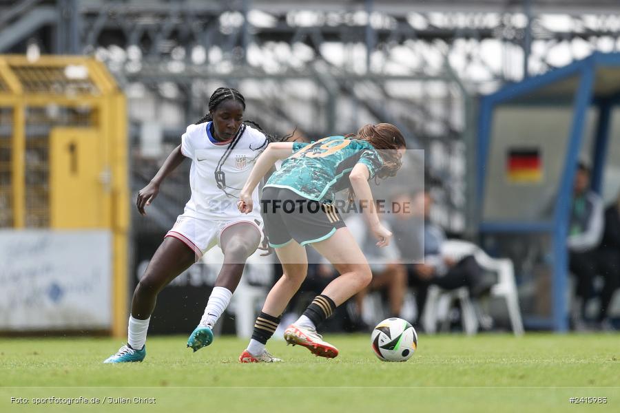 sport, action, Womens U16, USA, Stadion am Schönbusch, Länderspiel, Juniorinnen, GER, Fussball, Deutschland, DFB, Aschaffenburg, 11.06.2024 - Bild-ID: 2415983 sport, action, Womens U16, USA, Stadion am Schönbusch, Länderspiel, Juniorinnen, GER, Fussball, Deutschland, DFB, Aschaffenburg, 11.06.2024 - Bild-ID: 2415983
