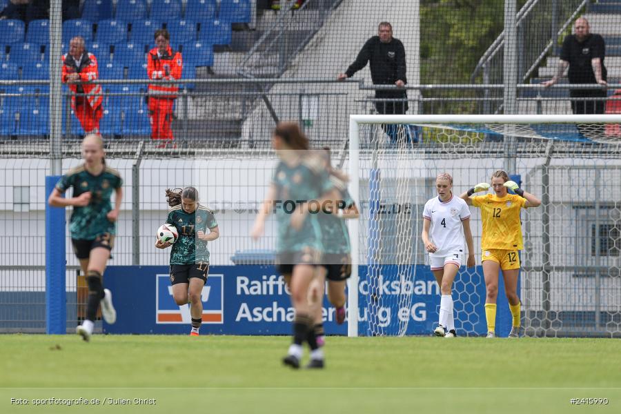 sport, action, Womens U16, USA, Stadion am Schönbusch, Länderspiel, Juniorinnen, GER, Fussball, Deutschland, DFB, Aschaffenburg, 11.06.2024 - Bild-ID: 2415990