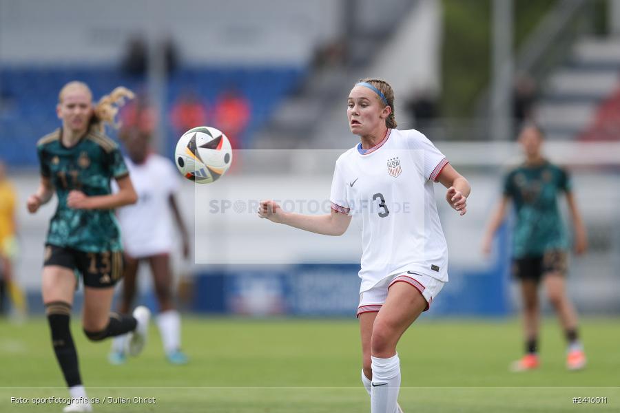 sport, action, Womens U16, USA, Stadion am Schönbusch, Länderspiel, Juniorinnen, GER, Fussball, Deutschland, DFB, Aschaffenburg, 11.06.2024 - Bild-ID: 2416011 sport, action, Womens U16, USA, Stadion am Schönbusch, Länderspiel, Juniorinnen, GER, Fussball, Deutschland, DFB, Aschaffenburg, 11.06.2024 - Bild-ID: 2416011