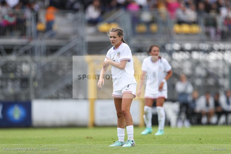 sport, action, Womens U16, USA, Stadion am Schönbusch, Länderspiel, Juniorinnen, GER, Fussball, Deutschland, DFB, Aschaffenburg, 11.06.2024 - Bild-ID: 2416012 sport, action, Womens U16, USA, Stadion am Schönbusch, Länderspiel, Juniorinnen, GER, Fussball, Deutschland, DFB, Aschaffenburg, 11.06.2024 - Bild-ID: 2416012