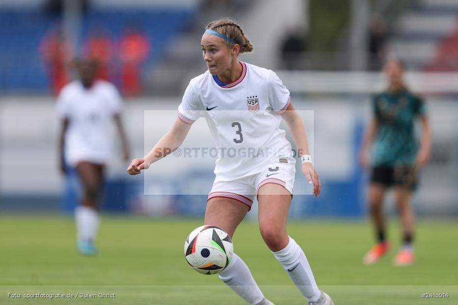 sport, action, Womens U16, USA, Stadion am Schönbusch, Länderspiel, Juniorinnen, GER, Fussball, Deutschland, DFB, Aschaffenburg, 11.06.2024 - Bild-ID: 2416014