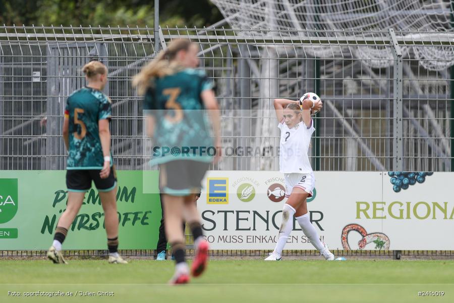 sport, action, Womens U16, USA, Stadion am Schönbusch, Länderspiel, Juniorinnen, GER, Fussball, Deutschland, DFB, Aschaffenburg, 11.06.2024 - Bild-ID: 2416019