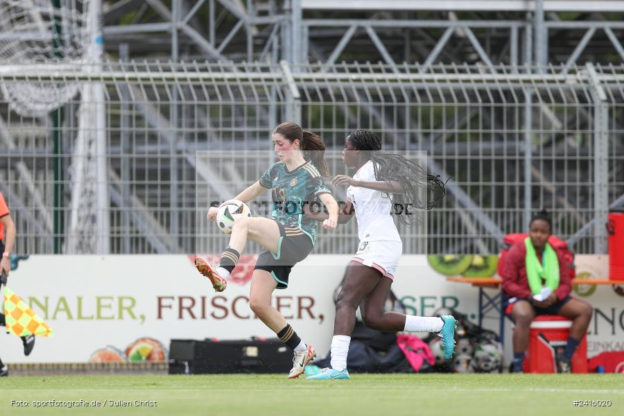 sport, action, Womens U16, USA, Stadion am Schönbusch, Länderspiel, Juniorinnen, GER, Fussball, Deutschland, DFB, Aschaffenburg, 11.06.2024 - Bild-ID: 2416020 sport, action, Womens U16, USA, Stadion am Schönbusch, Länderspiel, Juniorinnen, GER, Fussball, Deutschland, DFB, Aschaffenburg, 11.06.2024 - Bild-ID: 2416020