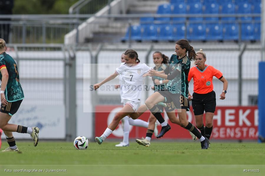 sport, action, Womens U16, USA, Stadion am Schönbusch, Länderspiel, Juniorinnen, GER, Fussball, Deutschland, DFB, Aschaffenburg, 11.06.2024 - Bild-ID: 2416025 sport, action, Womens U16, USA, Stadion am Schönbusch, Länderspiel, Juniorinnen, GER, Fussball, Deutschland, DFB, Aschaffenburg, 11.06.2024 - Bild-ID: 2416025