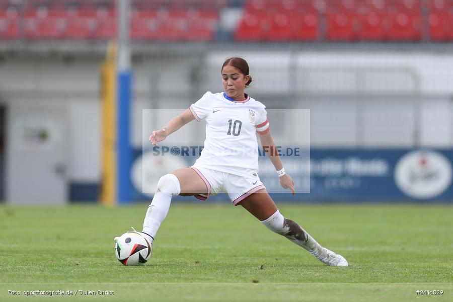 sport, action, Womens U16, USA, Stadion am Schönbusch, Länderspiel, Juniorinnen, GER, Fussball, Deutschland, DFB, Aschaffenburg, 11.06.2024 - Bild-ID: 2416029