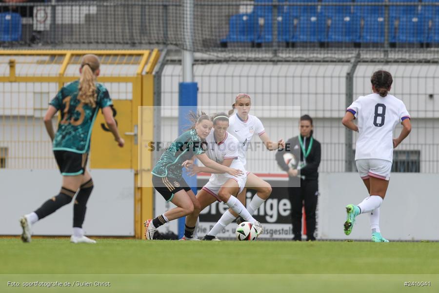 sport, action, Womens U16, USA, Stadion am Schönbusch, Länderspiel, Juniorinnen, GER, Fussball, Deutschland, DFB, Aschaffenburg, 11.06.2024 - Bild-ID: 2416041