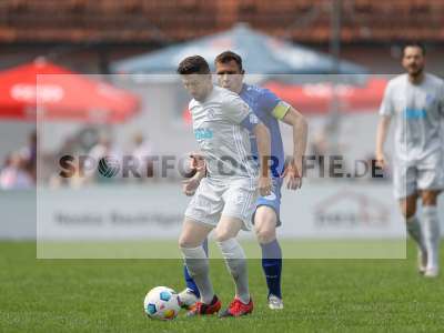 Fotos von SV Viktoria Aschaffenburg - FC Bayern Alzenau auf sportfotografie.de