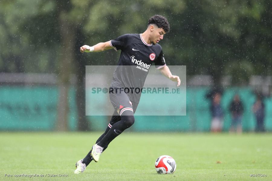 Nebenplatz 9, Sachs Stadion, Schweinfurt, 30.06.2024, sport, action, BFV, Fussball, Regionalfreundschaftsspiele, Regionalliga Südwest, Regionalliga Bayern, SGE, FCS, Eintracht Frankfurt U21, 1. FC Schweinfurt 1905 - Bild-ID: 2417046