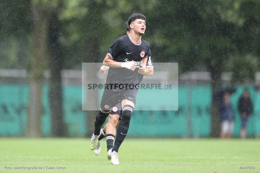 Nebenplatz 9, Sachs Stadion, Schweinfurt, 30.06.2024, sport, action, BFV, Fussball, Regionalfreundschaftsspiele, Regionalliga Südwest, Regionalliga Bayern, SGE, FCS, Eintracht Frankfurt U21, 1. FC Schweinfurt 1905 - Bild-ID: 2417052