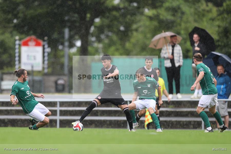 Nebenplatz 9, Sachs Stadion, Schweinfurt, 30.06.2024, sport, action, BFV, Fussball, Regionalfreundschaftsspiele, Regionalliga Südwest, Regionalliga Bayern, SGE, FCS, Eintracht Frankfurt U21, 1. FC Schweinfurt 1905 - Bild-ID: 2417083