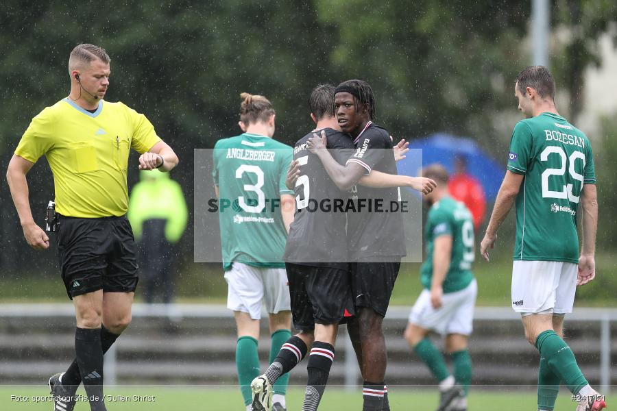 Nebenplatz 9, Sachs Stadion, Schweinfurt, 30.06.2024, sport, action, BFV, Fussball, Regionalfreundschaftsspiele, Regionalliga Südwest, Regionalliga Bayern, SGE, FCS, Eintracht Frankfurt U21, 1. FC Schweinfurt 1905 - Bild-ID: 2417151