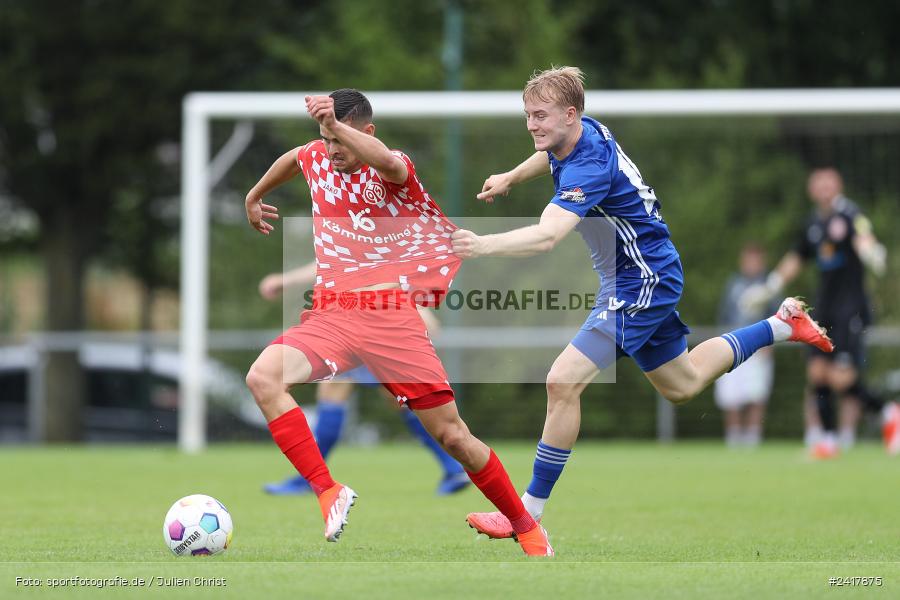 sport, action, Sportgelände Strietwald, SVA, SV Viktoria Aschaffenburg, Regionalliga Südwest, Regionalliga Bayern, Landesfreundschaftsspiele, Fussball, FSV, BFV, Aschaffenburg, 1. FSV Mainz 05 U23, 06.07.2024 - Bild-ID: 2417875 sport, action, Sportgelände Strietwald, SVA, SV Viktoria Aschaffenburg, Regionalliga Südwest, Regionalliga Bayern, Landesfreundschaftsspiele, Fussball, FSV, BFV, Aschaffenburg, 1. FSV Mainz 05 U23, 06.07.2024 - Bild-ID: 2417875