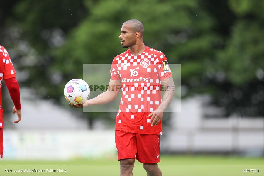 sport, action, Sportgelände Strietwald, SVA, SV Viktoria Aschaffenburg, Regionalliga Südwest, Regionalliga Bayern, Landesfreundschaftsspiele, Fussball, FSV, BFV, Aschaffenburg, 1. FSV Mainz 05 U23, 06.07.2024 - Bild-ID: 2417881 sport, action, Sportgelände Strietwald, SVA, SV Viktoria Aschaffenburg, Regionalliga Südwest, Regionalliga Bayern, Landesfreundschaftsspiele, Fussball, FSV, BFV, Aschaffenburg, 1. FSV Mainz 05 U23, 06.07.2024 - Bild-ID: 2417881