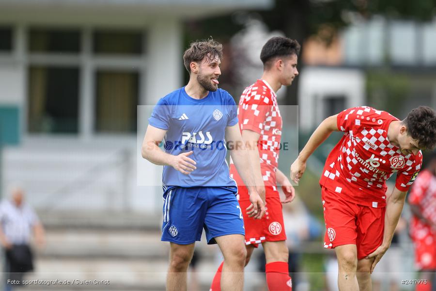 sport, action, Sportgelände Strietwald, SVA, SV Viktoria Aschaffenburg, Regionalliga Südwest, Regionalliga Bayern, Landesfreundschaftsspiele, Fussball, FSV, BFV, Aschaffenburg, 1. FSV Mainz 05 U23, 06.07.2024 - Bild-ID: 2417973