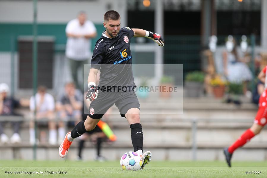 sport, action, Sportgelände Strietwald, SVA, SV Viktoria Aschaffenburg, Regionalliga Südwest, Regionalliga Bayern, Landesfreundschaftsspiele, Fussball, FSV, BFV, Aschaffenburg, 1. FSV Mainz 05 U23, 06.07.2024 - Bild-ID: 2417993