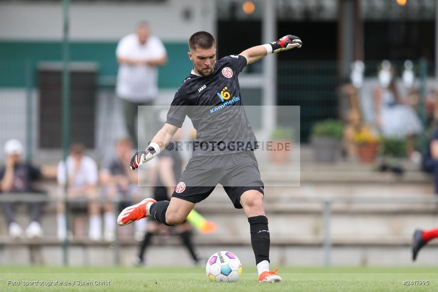 sport, action, Sportgelände Strietwald, SVA, SV Viktoria Aschaffenburg, Regionalliga Südwest, Regionalliga Bayern, Landesfreundschaftsspiele, Fussball, FSV, BFV, Aschaffenburg, 1. FSV Mainz 05 U23, 06.07.2024 - Bild-ID: 2417995