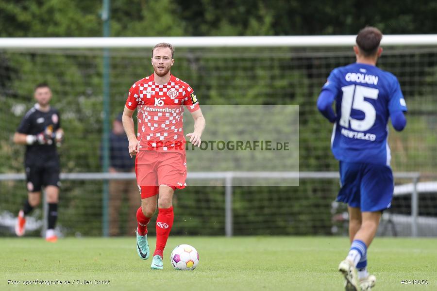 sport, action, Sportgelände Strietwald, SVA, SV Viktoria Aschaffenburg, Regionalliga Südwest, Regionalliga Bayern, Landesfreundschaftsspiele, Fussball, FSV, BFV, Aschaffenburg, 1. FSV Mainz 05 U23, 06.07.2024 - Bild-ID: 2418050