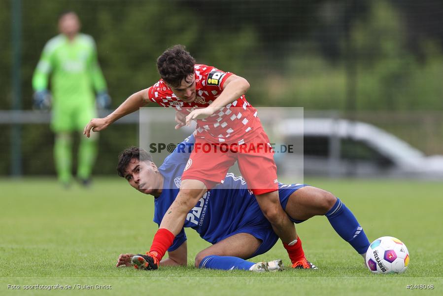 sport, action, Sportgelände Strietwald, SVA, SV Viktoria Aschaffenburg, Regionalliga Südwest, Regionalliga Bayern, Landesfreundschaftsspiele, Fussball, FSV, BFV, Aschaffenburg, 1. FSV Mainz 05 U23, 06.07.2024 - Bild-ID: 2418068