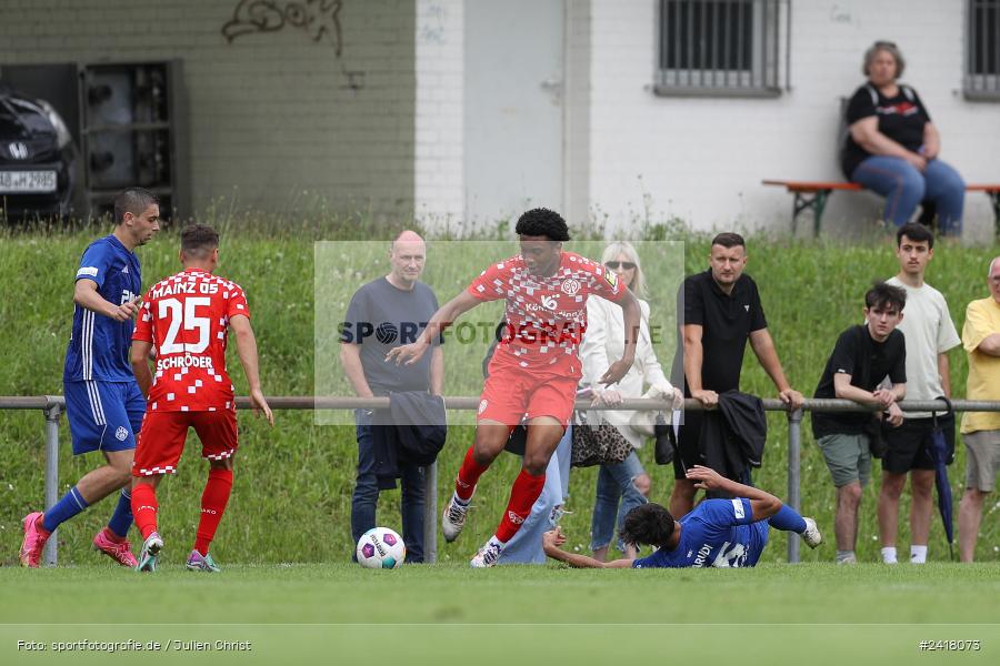 sport, action, Sportgelände Strietwald, SVA, SV Viktoria Aschaffenburg, Regionalliga Südwest, Regionalliga Bayern, Landesfreundschaftsspiele, Fussball, FSV, BFV, Aschaffenburg, 1. FSV Mainz 05 U23, 06.07.2024 - Bild-ID: 2418073