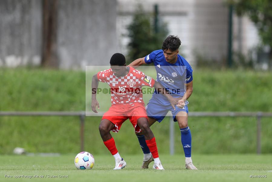 sport, action, Sportgelände Strietwald, SVA, SV Viktoria Aschaffenburg, Regionalliga Südwest, Regionalliga Bayern, Landesfreundschaftsspiele, Fussball, FSV, BFV, Aschaffenburg, 1. FSV Mainz 05 U23, 06.07.2024 - Bild-ID: 2418093