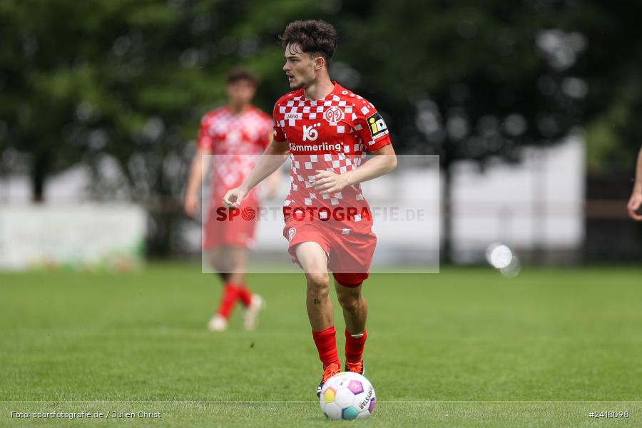 sport, action, Sportgelände Strietwald, SVA, SV Viktoria Aschaffenburg, Regionalliga Südwest, Regionalliga Bayern, Landesfreundschaftsspiele, Fussball, FSV, BFV, Aschaffenburg, 1. FSV Mainz 05 U23, 06.07.2024 - Bild-ID: 2418098