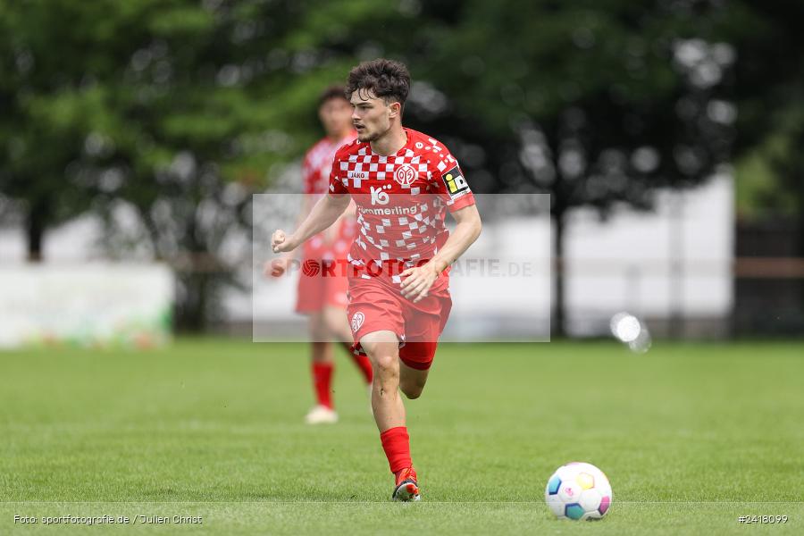 sport, action, Sportgelände Strietwald, SVA, SV Viktoria Aschaffenburg, Regionalliga Südwest, Regionalliga Bayern, Landesfreundschaftsspiele, Fussball, FSV, BFV, Aschaffenburg, 1. FSV Mainz 05 U23, 06.07.2024 - Bild-ID: 2418099