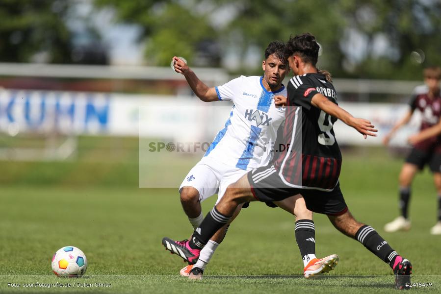 sport, action, U17, Sportgelände, SV Darmstadt 98, Landesfreundschaftsspiele, Junioren Bundesliga, Fussball, DFB, Altfeld, 1. FC Nürnberg, 07.07.2024 - Bild-ID: 2418479 sport, action, U17, Sportgelände, SV Darmstadt 98, Landesfreundschaftsspiele, Junioren Bundesliga, Fussball, DFB, Altfeld, 1. FC Nürnberg, 07.07.2024 - Bild-ID: 2418479