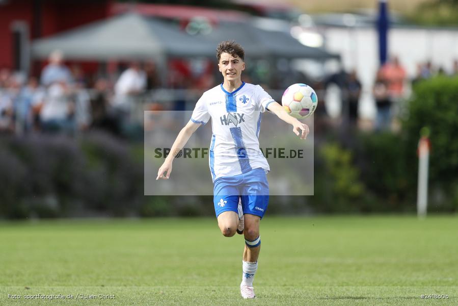 sport, action, U19, Sportgelände, SV Darmstadt 98, Landesfreundschaftsspiele, Junioren Bundesliga, Fussball, DFB, Altfeld, 1. FC Nürnberg, 07.07.2024 - Bild-ID: 2418606