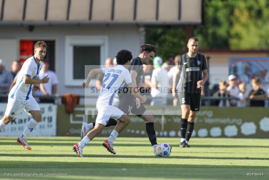 sport, action, TSV Karlburg, TSV, Sportgelände, SVD, SV Darmstadt 98 (U21), Landesfreundschaftsspiele, Karlburg, Hessenliga, HFV, Fussball, D98, Bayernliga Nord, BFV, 10.07.2024 - Bild-ID: 2418949 sport, action, TSV Karlburg, TSV, Sportgelände, SVD, SV Darmstadt 98 (U21), Landesfreundschaftsspiele, Karlburg, Hessenliga, HFV, Fussball, D98, Bayernliga Nord, BFV, 10.07.2024 - Bild-ID: 2418949