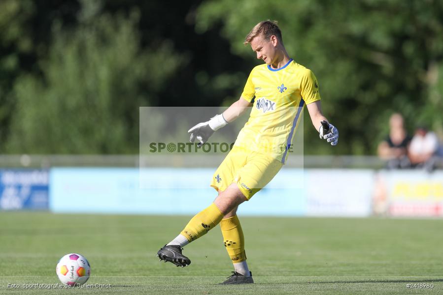 sport, action, TSV Karlburg, TSV, Sportgelände, SVD, SV Darmstadt 98 (U21), Landesfreundschaftsspiele, Karlburg, Hessenliga, HFV, Fussball, D98, Bayernliga Nord, BFV, 10.07.2024 - Bild-ID: 2418980