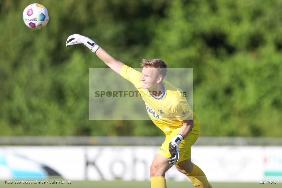 sport, action, TSV Karlburg, TSV, Sportgelände, SVD, SV Darmstadt 98 (U21), Landesfreundschaftsspiele, Karlburg, Hessenliga, HFV, Fussball, D98, Bayernliga Nord, BFV, 10.07.2024 - Bild-ID: 2419016