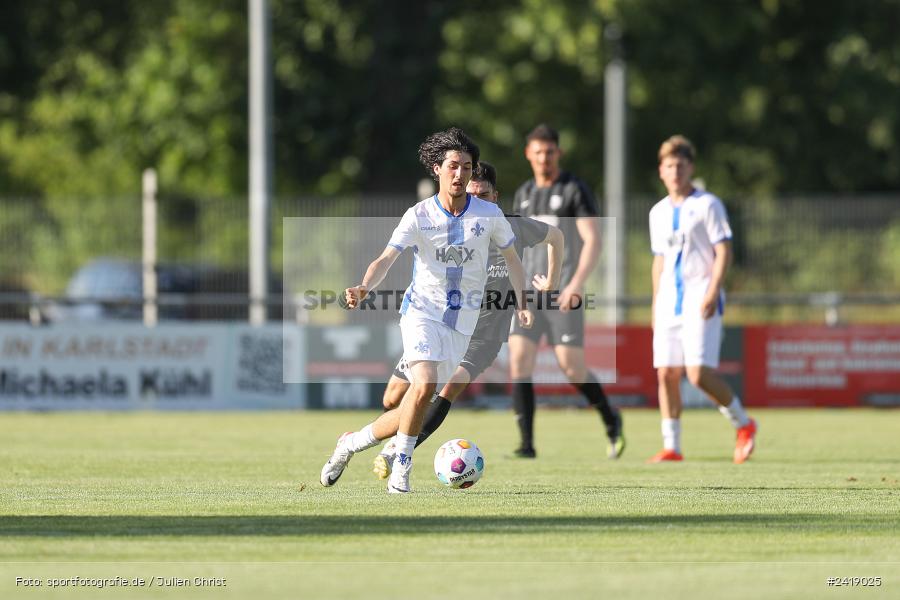 sport, action, TSV Karlburg, TSV, Sportgelände, SVD, SV Darmstadt 98 (U21), Landesfreundschaftsspiele, Karlburg, Hessenliga, HFV, Fussball, D98, Bayernliga Nord, BFV, 10.07.2024 - Bild-ID: 2419025