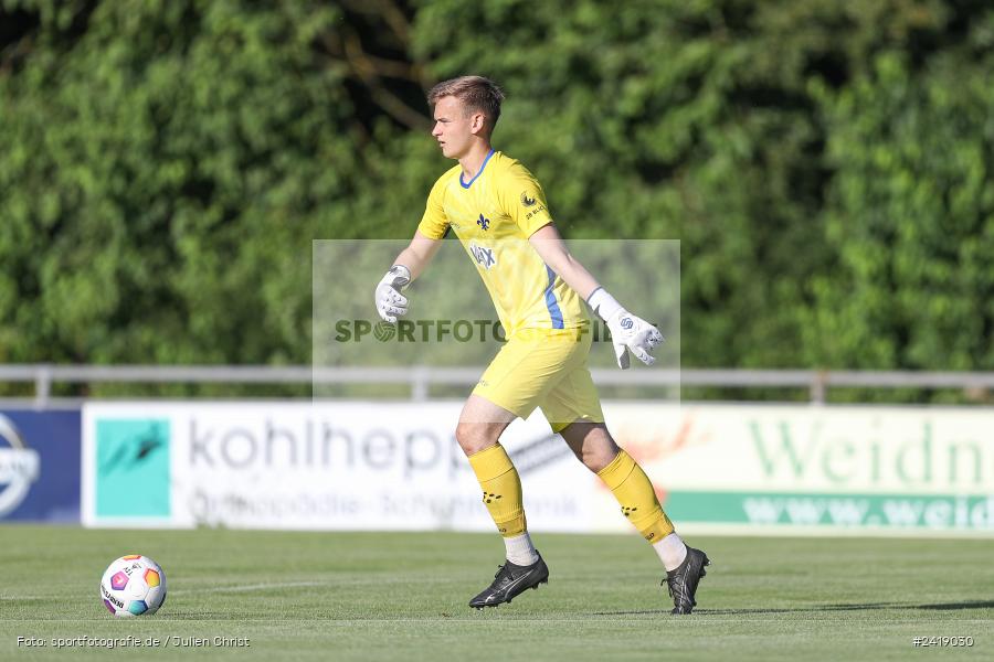 sport, action, TSV Karlburg, TSV, Sportgelände, SVD, SV Darmstadt 98 (U21), Landesfreundschaftsspiele, Karlburg, Hessenliga, HFV, Fussball, D98, Bayernliga Nord, BFV, 10.07.2024 - Bild-ID: 2419030