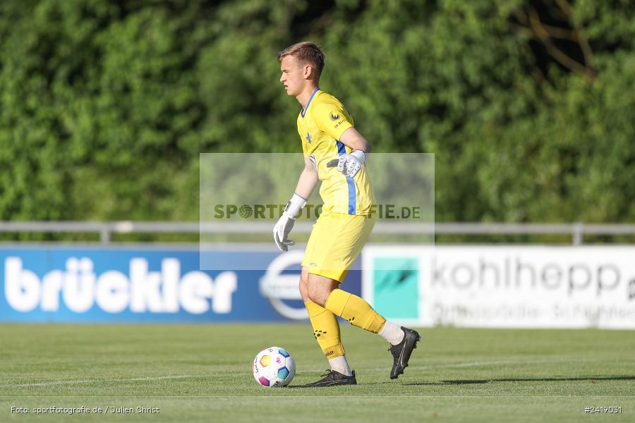 sport, action, TSV Karlburg, TSV, Sportgelände, SVD, SV Darmstadt 98 (U21), Landesfreundschaftsspiele, Karlburg, Hessenliga, HFV, Fussball, D98, Bayernliga Nord, BFV, 10.07.2024 - Bild-ID: 2419031