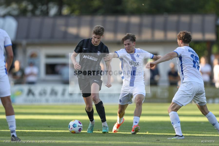 sport, action, TSV Karlburg, TSV, Sportgelände, SVD, SV Darmstadt 98 (U21), Landesfreundschaftsspiele, Karlburg, Hessenliga, HFV, Fussball, D98, Bayernliga Nord, BFV, 10.07.2024 - Bild-ID: 2419079