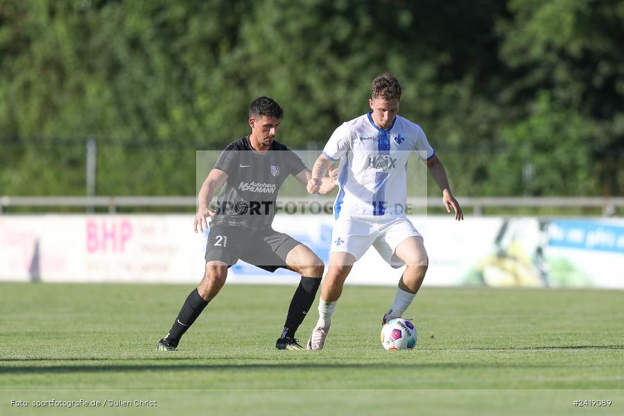 sport, action, TSV Karlburg, TSV, Sportgelände, SVD, SV Darmstadt 98 (U21), Landesfreundschaftsspiele, Karlburg, Hessenliga, HFV, Fussball, D98, Bayernliga Nord, BFV, 10.07.2024 - Bild-ID: 2419089 sport, action, TSV Karlburg, TSV, Sportgelände, SVD, SV Darmstadt 98 (U21), Landesfreundschaftsspiele, Karlburg, Hessenliga, HFV, Fussball, D98, Bayernliga Nord, BFV, 10.07.2024 - Bild-ID: 2419089
