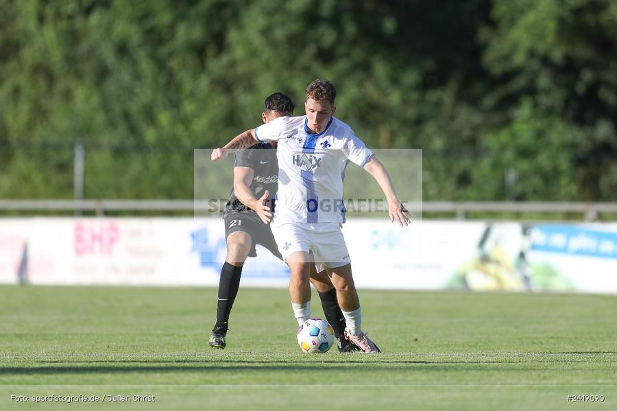 sport, action, TSV Karlburg, TSV, Sportgelände, SVD, SV Darmstadt 98 (U21), Landesfreundschaftsspiele, Karlburg, Hessenliga, HFV, Fussball, D98, Bayernliga Nord, BFV, 10.07.2024 - Bild-ID: 2419090 sport, action, TSV Karlburg, TSV, Sportgelände, SVD, SV Darmstadt 98 (U21), Landesfreundschaftsspiele, Karlburg, Hessenliga, HFV, Fussball, D98, Bayernliga Nord, BFV, 10.07.2024 - Bild-ID: 2419090