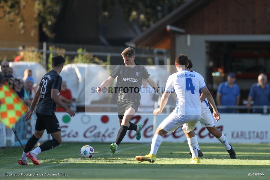 sport, action, TSV Karlburg, TSV, Sportgelände, SVD, SV Darmstadt 98 (U21), Landesfreundschaftsspiele, Karlburg, Hessenliga, HFV, Fussball, D98, Bayernliga Nord, BFV, 10.07.2024 - Bild-ID: 2419099 sport, action, TSV Karlburg, TSV, Sportgelände, SVD, SV Darmstadt 98 (U21), Landesfreundschaftsspiele, Karlburg, Hessenliga, HFV, Fussball, D98, Bayernliga Nord, BFV, 10.07.2024 - Bild-ID: 2419099