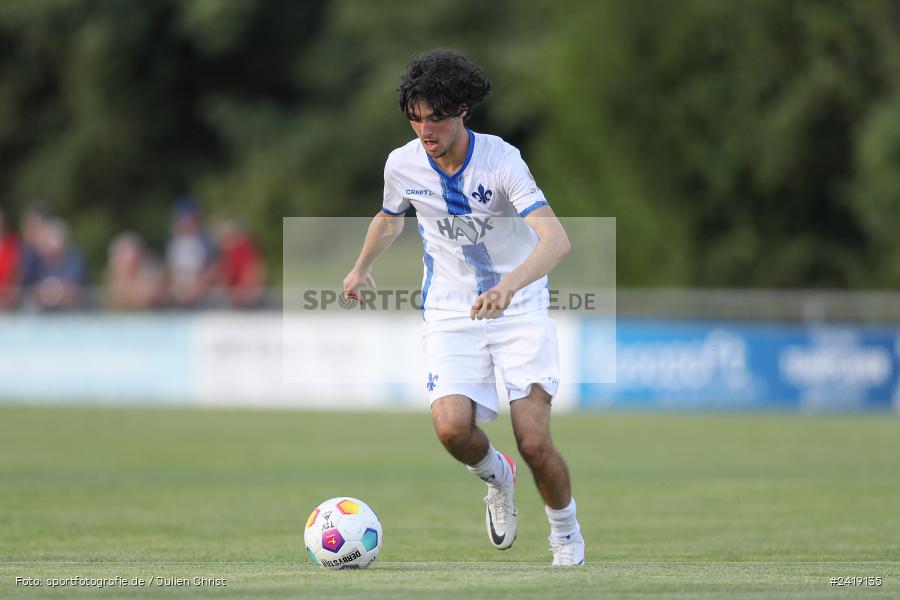 sport, action, TSV Karlburg, TSV, Sportgelände, SVD, SV Darmstadt 98 (U21), Landesfreundschaftsspiele, Karlburg, Hessenliga, HFV, Fussball, D98, Bayernliga Nord, BFV, 10.07.2024 - Bild-ID: 2419135